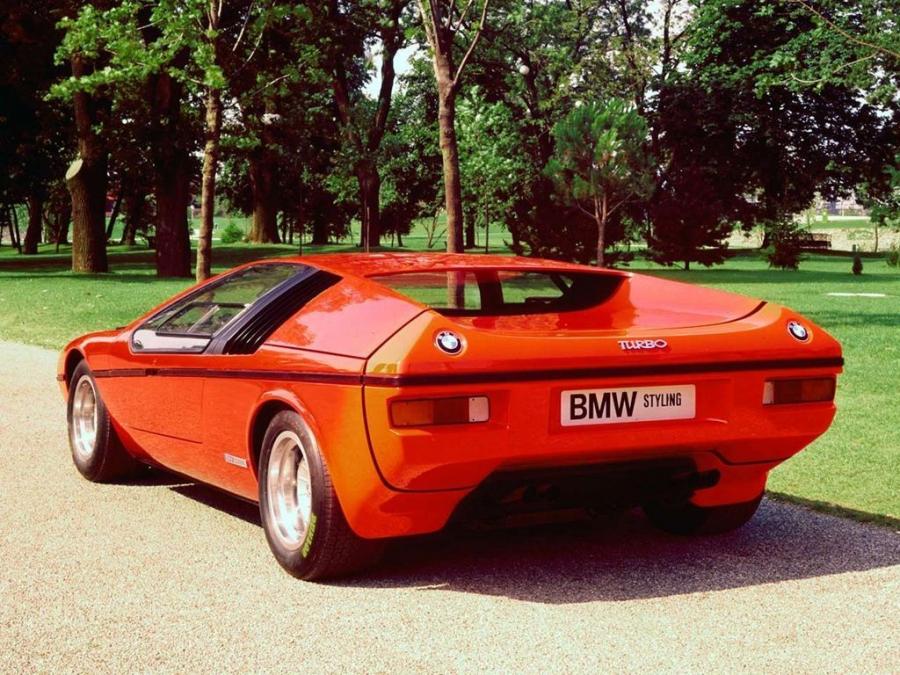  BMW Turbo Concept 1972 года  (фото 8 из 17)